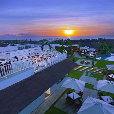 Favehotel Kuta Kartika Plaza Exterior foto